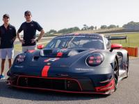 开云体育入口-索伯车队轻取梅赛德斯，维斯塔潘点燃赛场的简单介绍