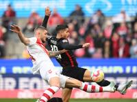 开云下载-阿贾克斯在欧洲赛事中展现出色表现，取得胜利