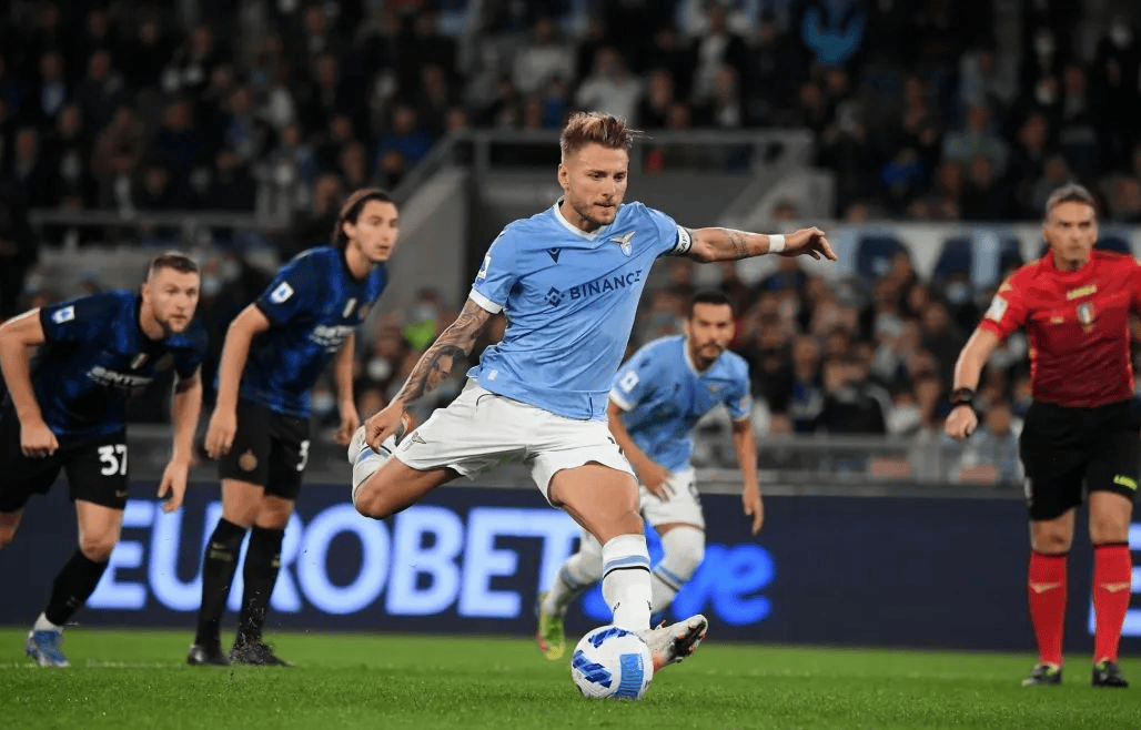 拉齐奥中场球员发挥低迷，需调整状态备战