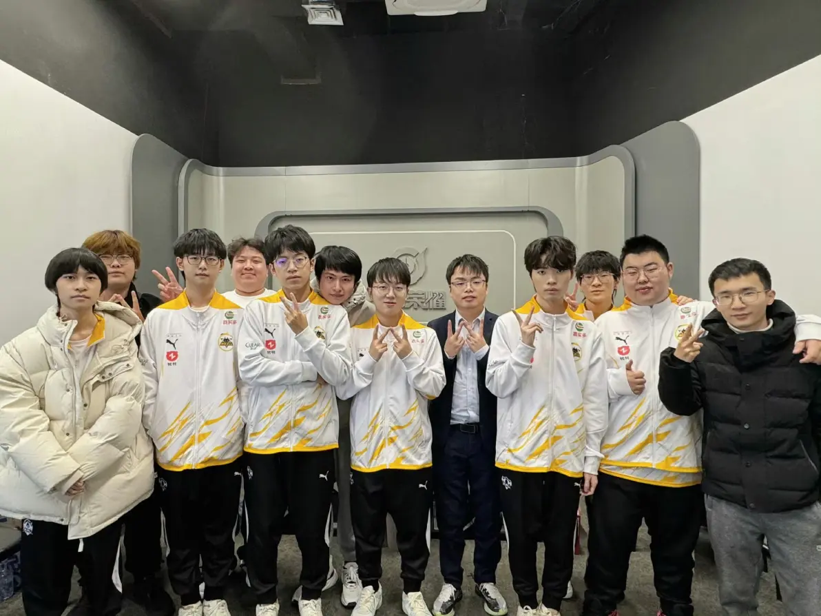 狼队再次在比赛中打出好成绩 狼队再次在比赛中打出好成绩