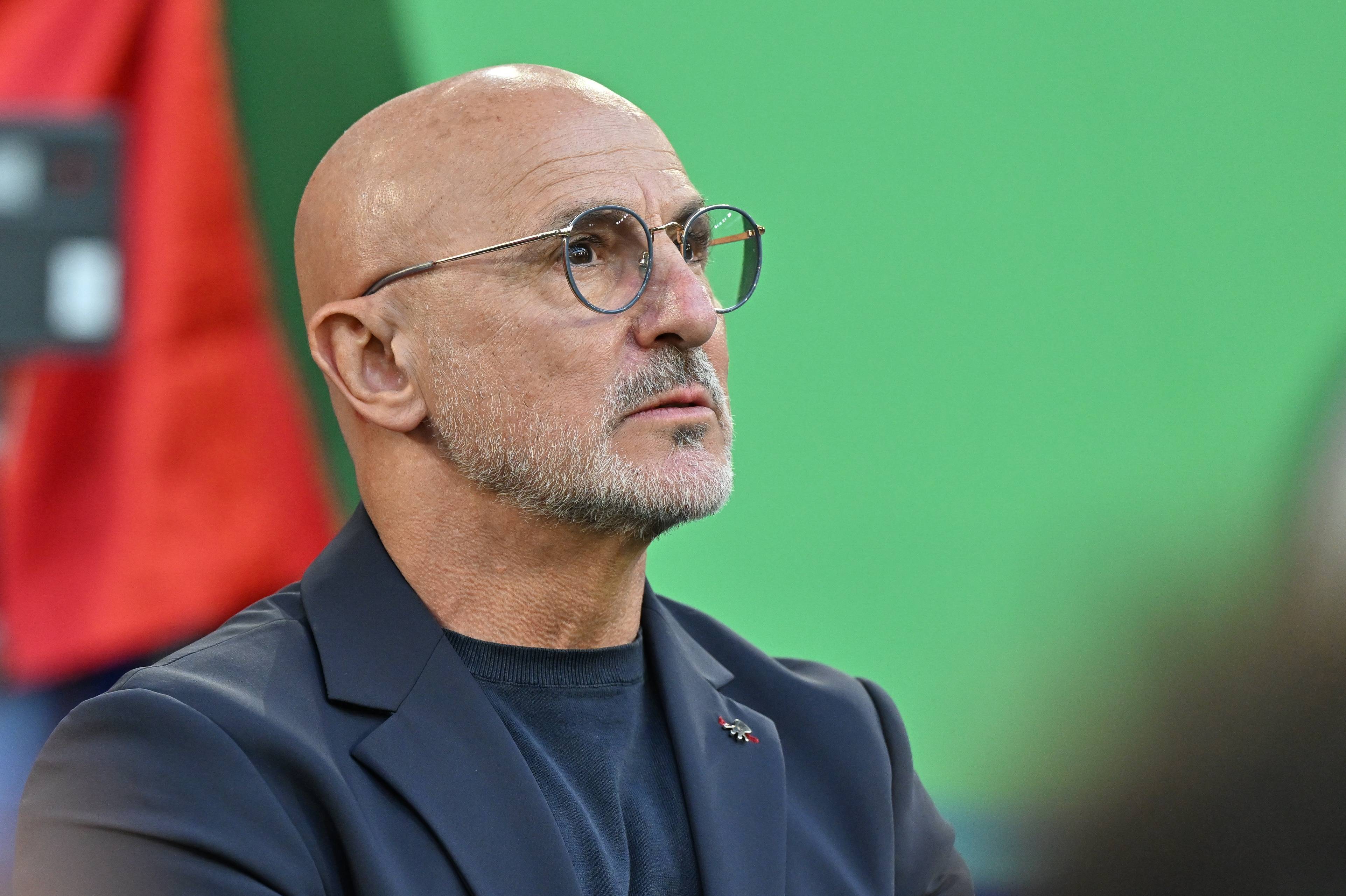 包含西班牙球队确定新队长，精神面貌焕发的词条