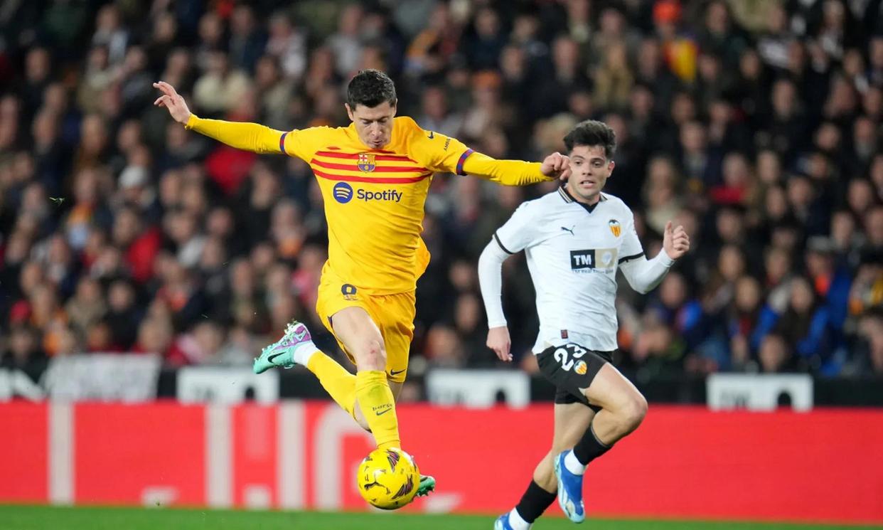 欧洲国家队斗志昂扬赛场上演精彩对决