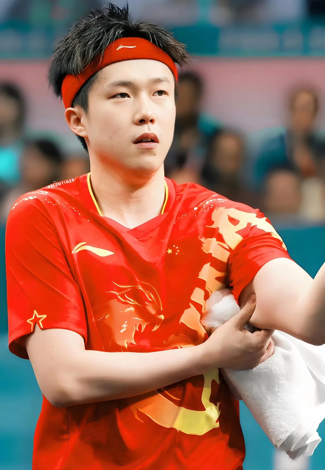 主帅战术稳健,球队风头无两 主帅战术稳健,球队风头无两