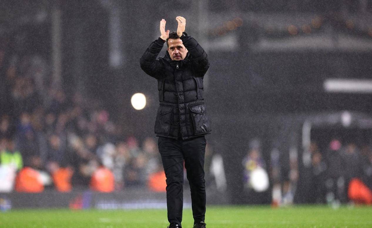 主帅战术稳健,球队风头无两 主帅战术稳健,球队风头无两