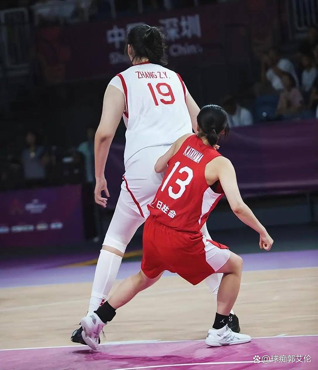 亚洲赛场上发生的激烈对抗引起热议