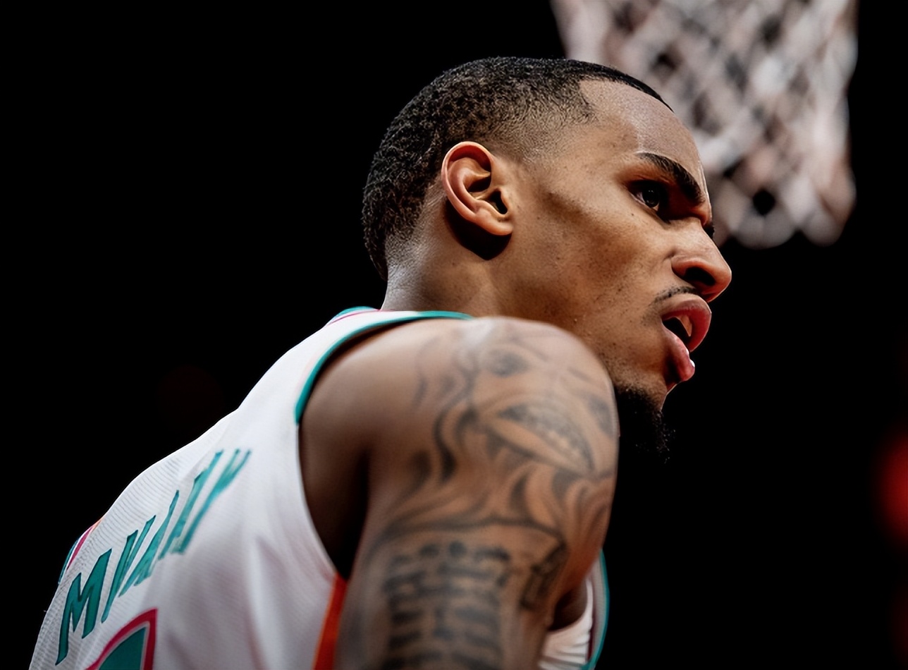 马刺惊险胜灰熊,杨增杰绝杀 马刺惊险胜灰熊,杨增杰绝杀