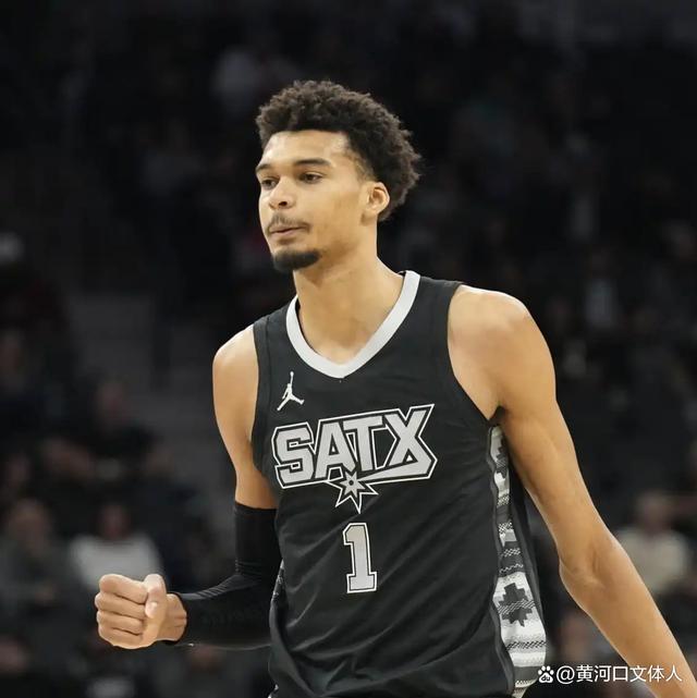 灰熊击败马刺，莫兰特再次砍分