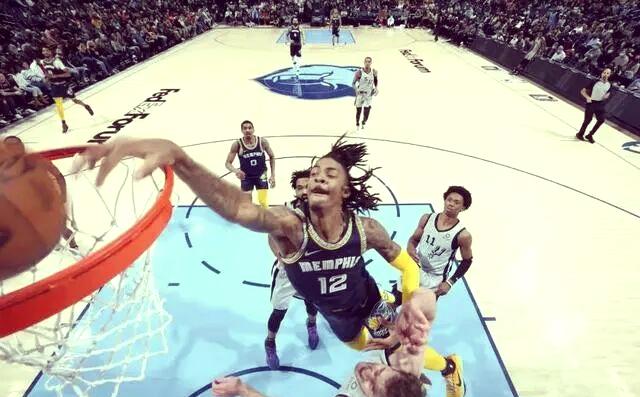 灰熊击败马刺，莫兰特再次砍分