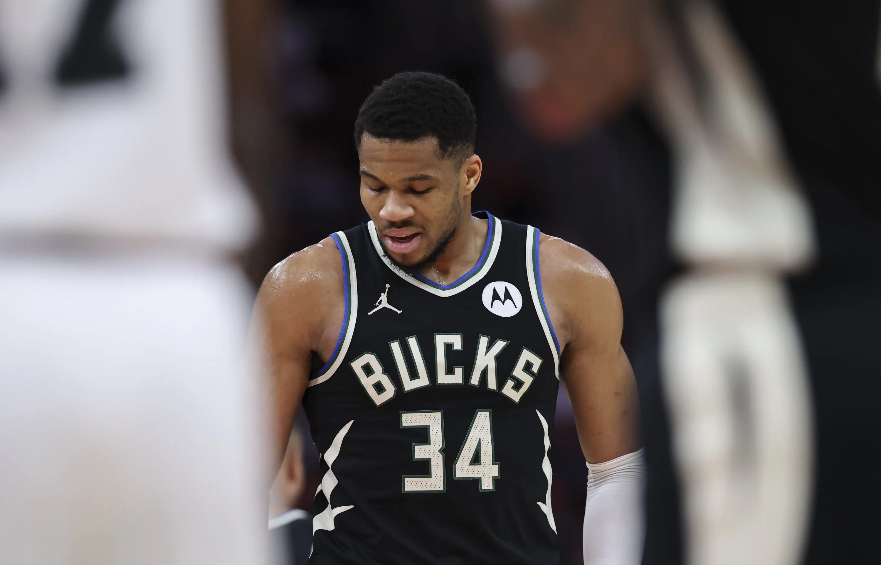 爵士胜掘金,领先优势 爵士胜掘金,领先优势