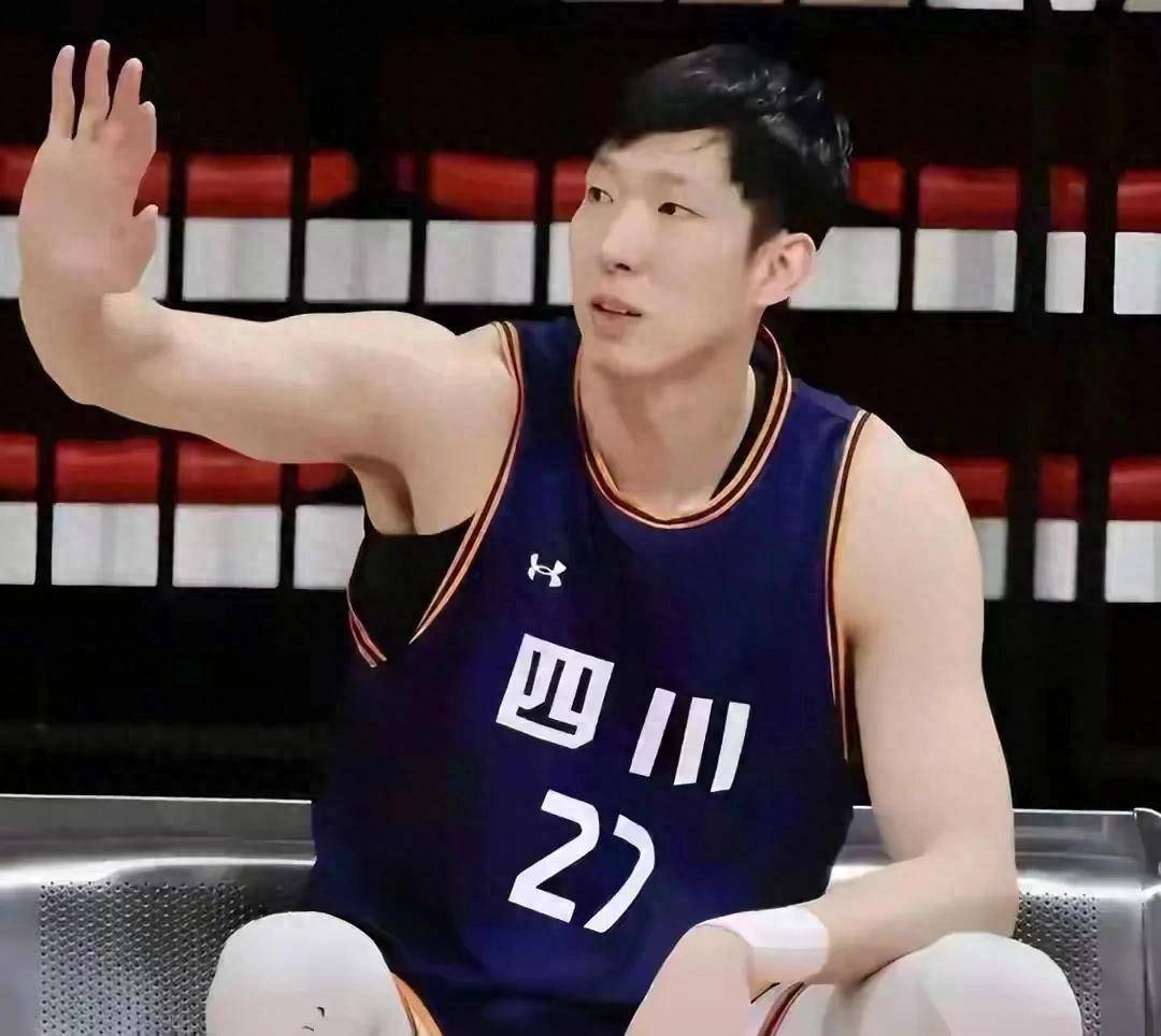 76人碾压江苏队，周琦点燃赛场